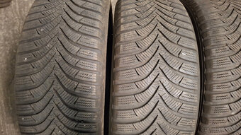 Sada zimních pneu Hankook 205/55 R16 - 2