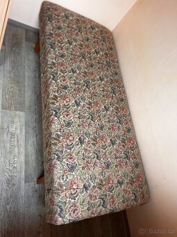 Válenda / Postel - 2