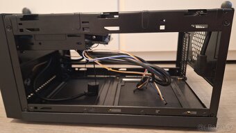 Počítačová skříň Sharkoon C10 - 2