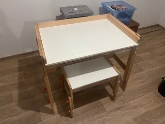 Rostoucí stůl + židle - 2