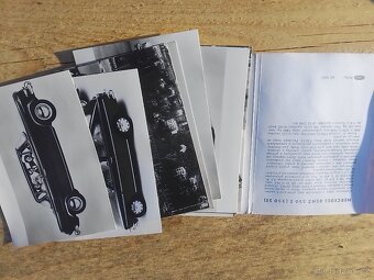 Pohlednice Foto ( Autosalon) - 2