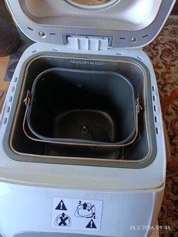 Domácí pekárna Clatronic - 2