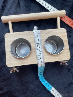 Krmítko do klece - 2