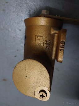 Brano-zavírač dveří - 2