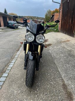 Triumph Speed Triple 1050 - 2