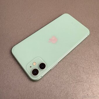 iPhone 11 128GB, pěkný stav, 12 měsíců záruka - 2