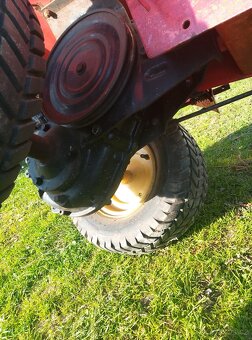 Zahradní traktor simplicity - 2