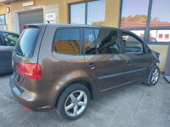 VW Touran 1.2 TSi - náhradní díly - 2