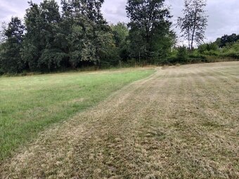 Rekreační pozemek 1400m2 voda, elektřina - 2
