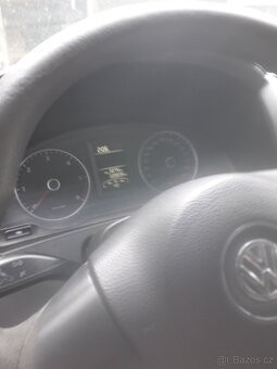 Vw transporter t5 rok 2010 75kw 3 mistni - 2