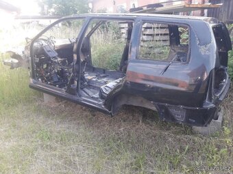 CELÁ KAROSERIE VW Polo kombi 1998 - BEZ KOROZE - 2