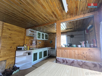Prodej chaty se zahradou, 448 m², Malá Veleň - 2