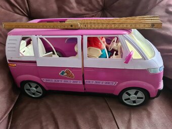 Velké auto pro Barbie - 2