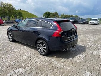 PRODÁNO Volvo V60 D6 Plug-in hybrid 212kw, hnědý intriér - 2