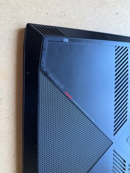 Herní notebook OMEN by HP 15-dc1103nc - 2
