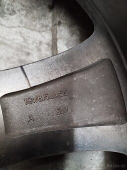 Ford Mustang ALU kola 19"x8,5Jx50 - 2