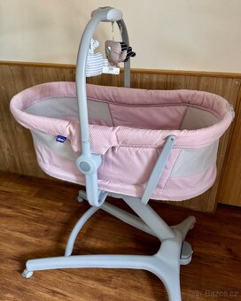 Kolébka, postýlka a židlička v jednom Baby Chicco Hug - 2