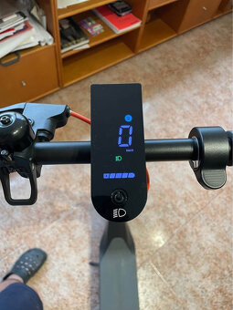 Xiaomi Electric Scooter 4 Lite 2 Generace - 2