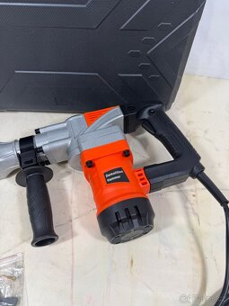 Bourací kladivo do betonu 1400W - 2
