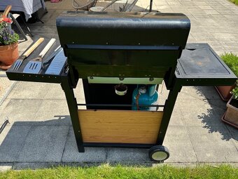 Plynový gril CharBroil - 2