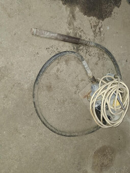Elektrický ponorný vibrátor na beton - 2