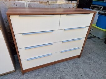 Komoda Moderní Lesk 41x107 výška 88 cm - 2