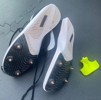 Běžecké tretry Nike Rival distance vel. 41 - 2