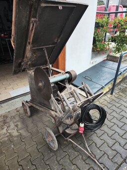Prodám kolébkové cirkularku - 2
