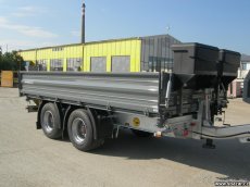 Sklápěcí přívěs HUMBAUR s nájezdy - 2