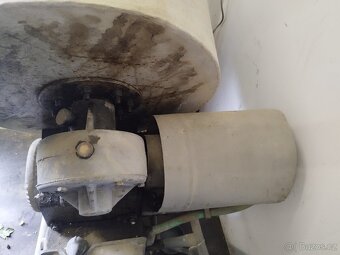 Stavební míchačka - 2