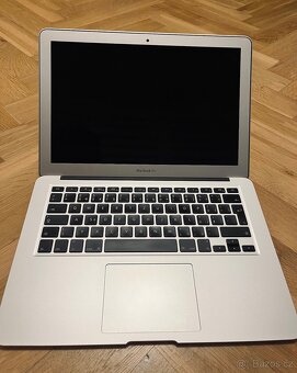  Apple MacBook Air 13" A1466 - 2