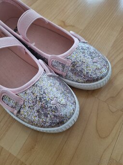 Dívčí balerínky/papučky - NOVÉ S VISAČKOU - 2