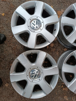 VW Golf 5 / Golf VI / Touran - alu disky 6,5x16 et50 - 2