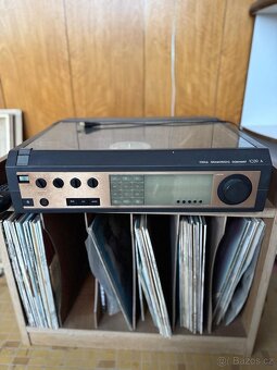 gramofonový přehrávač TESLA - 2