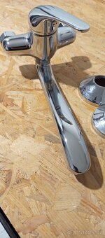 Vodovodní baterie, rozteč 10 cm. - 2