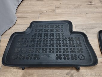 gumové koberce Mazda CX 7 - 2