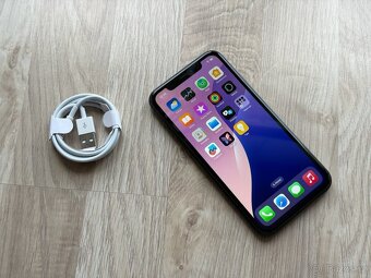 Apple iPhone Xr 64 GB Black / Černý - TOP - 2