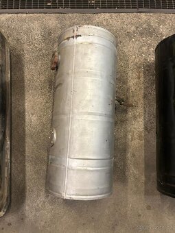 Nádrže na veterány ŠKODA - 2