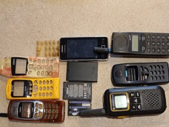 Mobilní telefony - 2