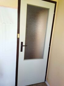 dveře pravé 70 cm prosklenné - 2