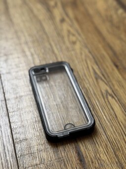 Obal Catalyst pro iPhone SE - 2