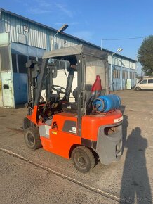 Nissan 1,5t LPG - 2