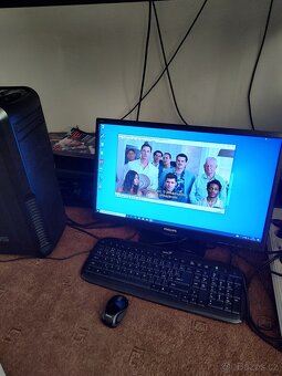 Kompletní PC Intel i5 ,8gb ram ,1tb , monitor - 2