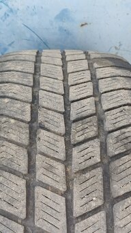 235/60/R18 H - 2