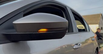 Dynamické blinkry pro Škoda Octavia 3, VW T-roc, T-cross - 2