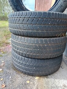 Zimni pneu 215/60R17 C - 2