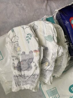 Nové plenky Pampers premium care 4 pants (9-15kg) přebytky - 2