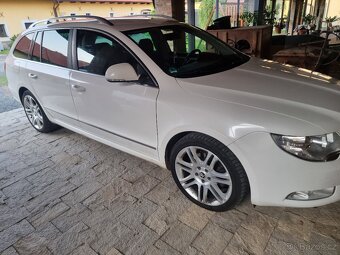 Škoda superb combi 2L 103kw r.v. 2011 - 2