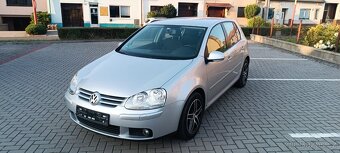 VW Golf 5 1,6-75kw-benzín-bez koroze - 2
