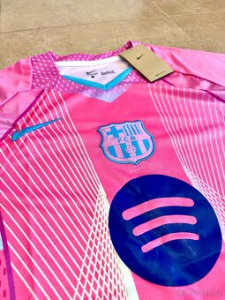 FC Barcelona speciální limitovaný dres - 2